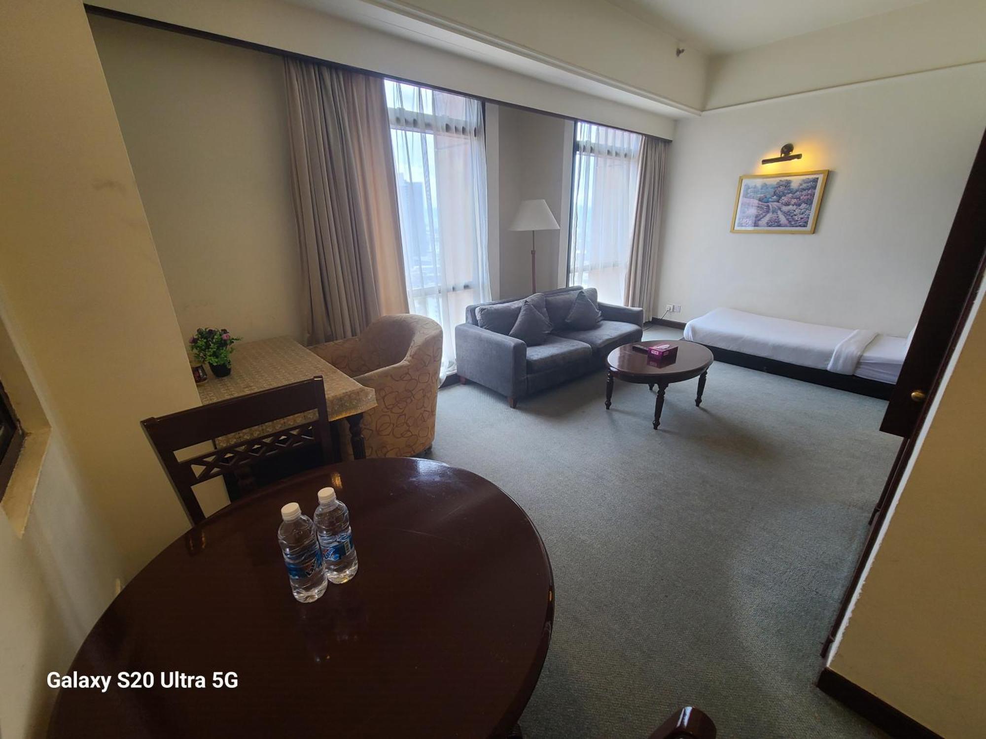 Kl Time Square Hotal Sarvice Suite Kuala Lumpur Exteriör bild